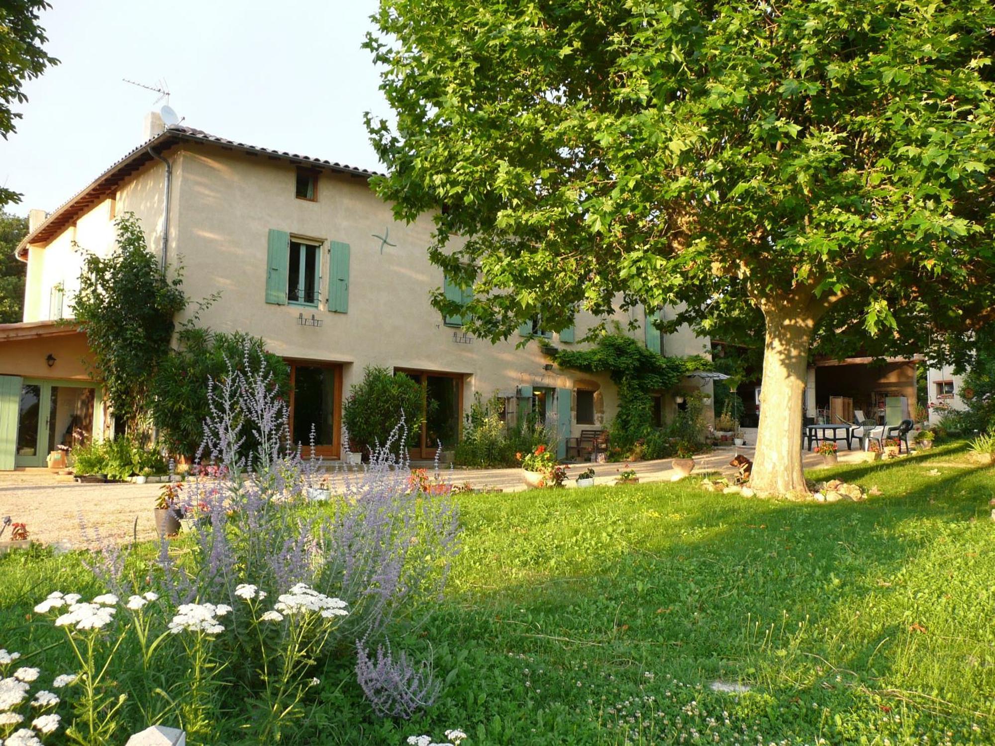 La Source, Vegetarian Guest House Chabeuil 외부 사진